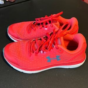 Under Armour boys size 4.5 shoes